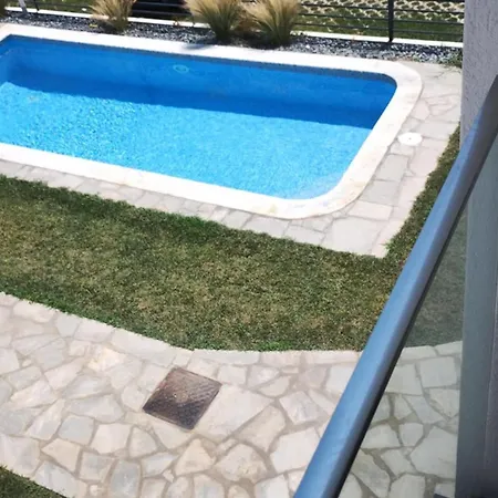 Mitko * Ofrínion